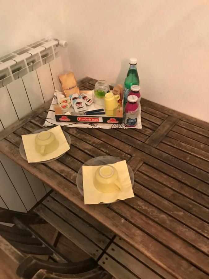 Il Leone Bianco Affittacamere Albenga Exterior foto